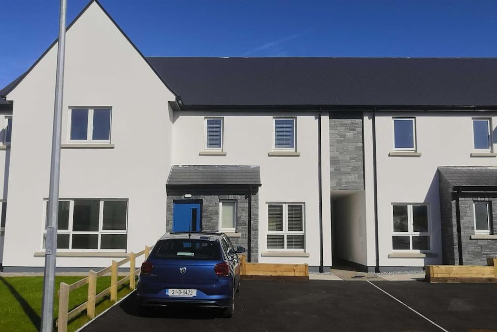 In The Country Yet Close To Town Donegal Town Exterior foto